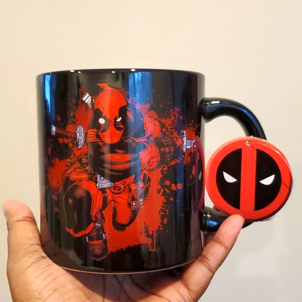 🔴 MARVEL DEADPOOL CUP - BRAND NEW